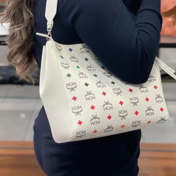 MCM white color medium size hobo$850+ tax - Picture 4 of 9
